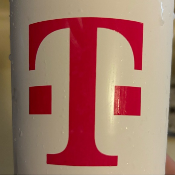 T-Mobile White Reusable Aluminum Tumbler with Color Change Pink Logo, new - Picture 6 of 7